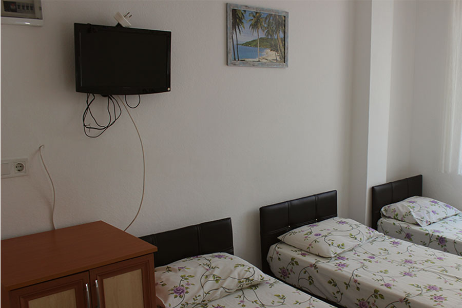 Dicle Apart