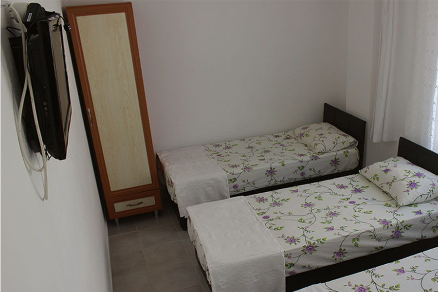 Dicle Apart