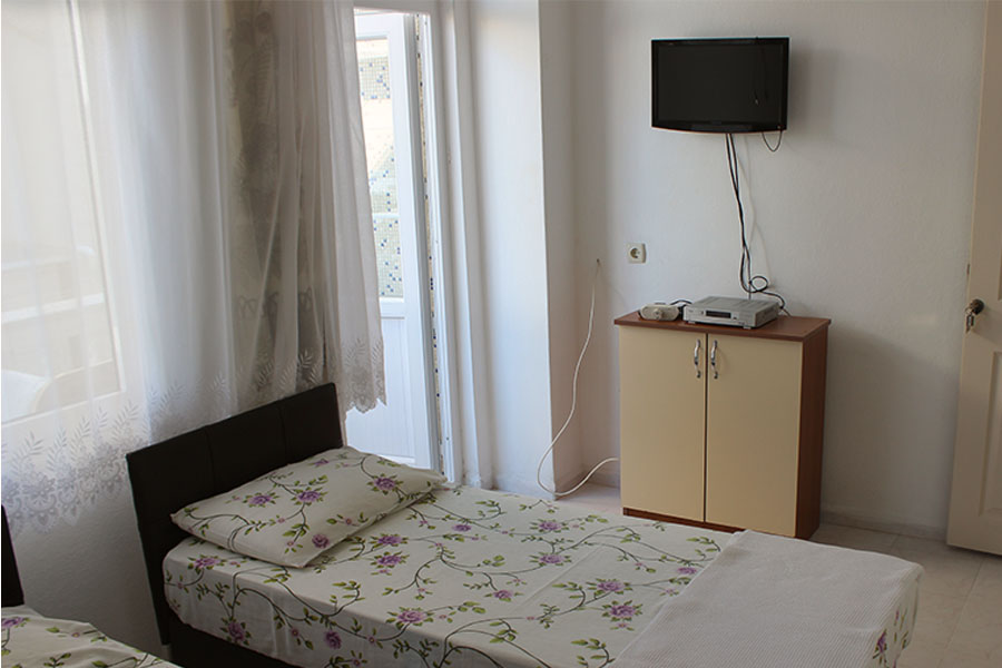 Dicle Apart